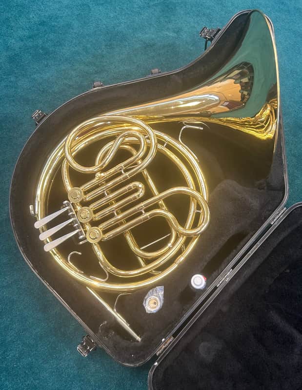 King 618 - Single French Horn image 1