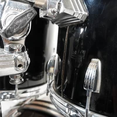 Ludwig Classic Maple 7-Piece Drum Kit in Black Cortex 22,8,10,12,13,14,16 image 6