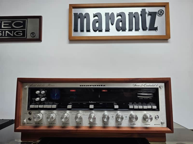 Marantz 4400 AM/FM Vintage Receiver with Wood Case Serviced (Read Description) image 1