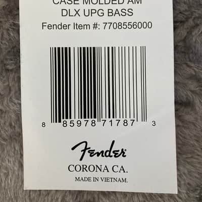 Fender Deluxe Molded P/J Bass Case image 11