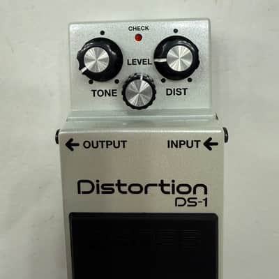 Boss Roland DS-1-WH Distortion Pearl White Limited Edition Guitar Effect Pedal image 2