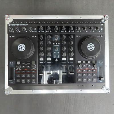 Native Instruments TRAKTOR KONTROL S1 MK1 DJ Controller (Westminster, CA) image 1