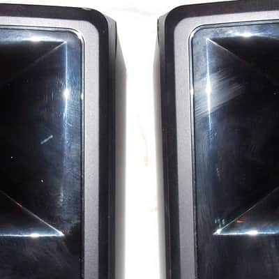JBL 308P MkII 2-Way 8" Active Nearfield Studio Monitors (Pair) 2010s - Black image 2