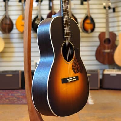 Iris Guitars RCM-000 Sitka Spruce/Mahogany Acoustic Guitar Sunburst w/Hard Case image 2