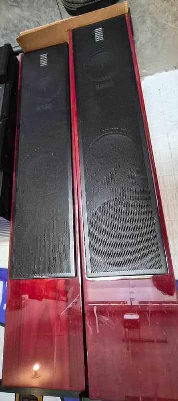 Martin Logan 60XT 2025 - Red Walnut image 1