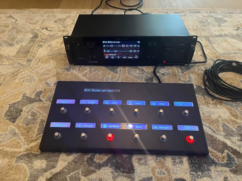 Line 6 Helix Rack with Controller image 1