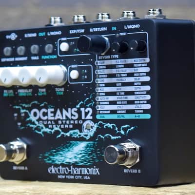 Electro-Harmonix Oceans 12 Dual Independent Stereo Reverb Engines Effect Pedal image 2