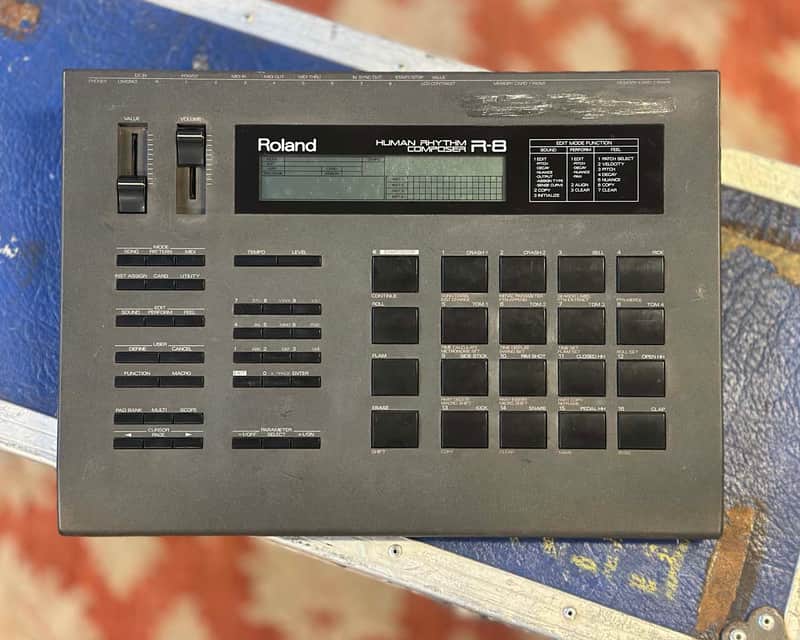 Roland R-8 Human Rhythm Composer image 1