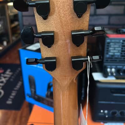 Teton STA130SMCENT Spruce/Spalted Maple Grand Auditorium with Electronics 2010s - Natural image 5
