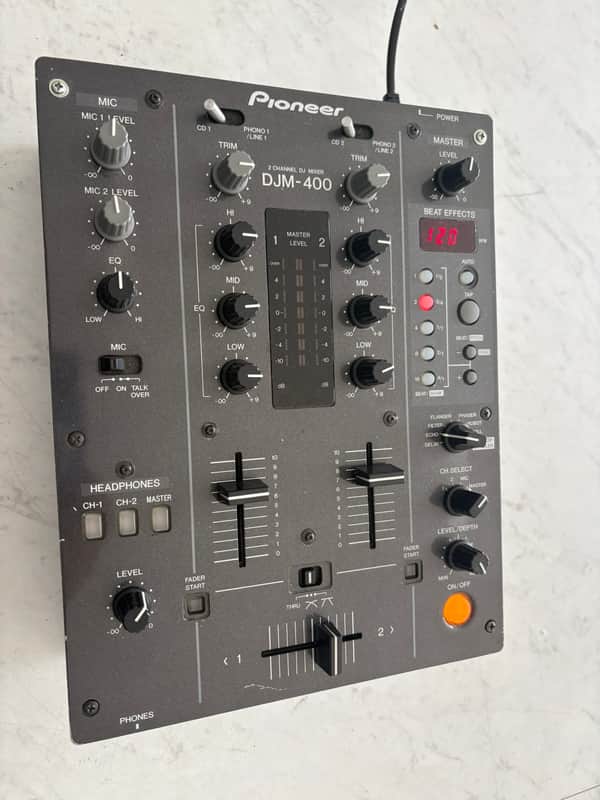 Pioneer DJM 400 image 1