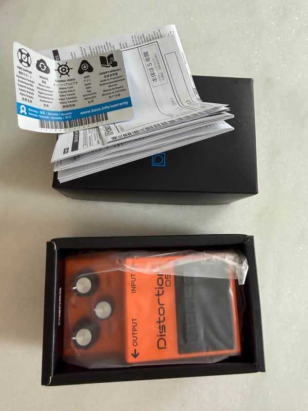 Boss DS-1 Distortion (Silver Label)