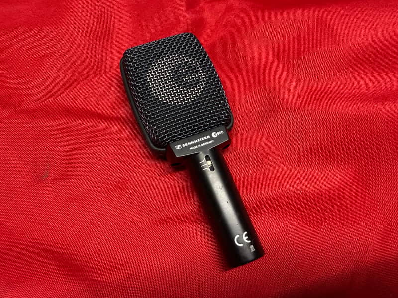 Sennheiser e906 Supercardioid Dynamic Instrument Microphone 2004 - Present - Black