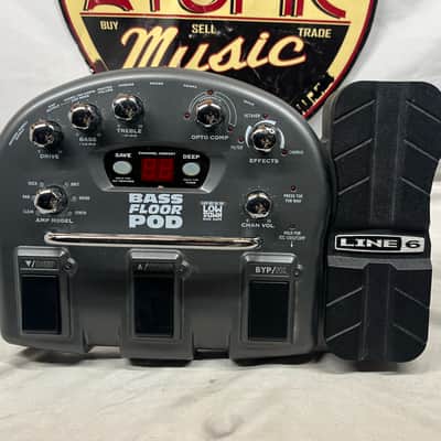 Line 6 Bass Floor POD Multi-Effects Processor Pedal with Box and Power Supply image 2