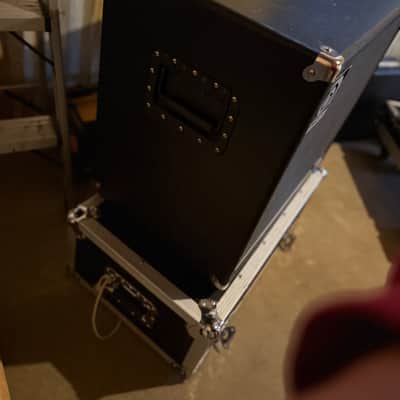 Ampeg B-115E 200-Watt 1x15" Bass Speaker Cabinet 2000s - Black image 3