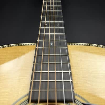 Martin 000-28 Acoustic Guitar image 4