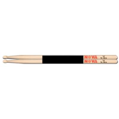 VIC FIRTH Nova Wood Tip 5B (Paar) Hickory Drumsticks (Paar) image 1