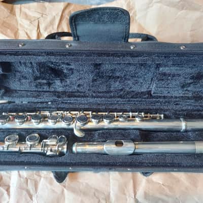 Cecilio Mendini Trumpet AND Flute as a set image 3