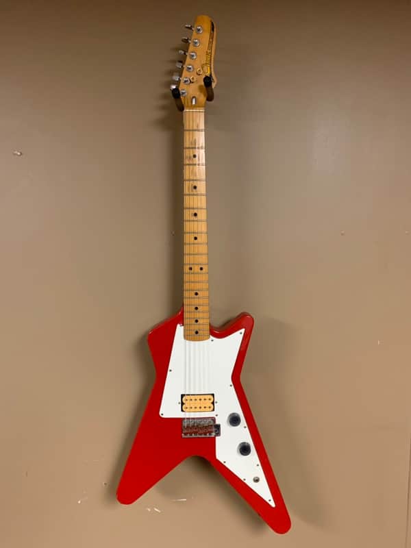 Cimar (Ibanez) Star Flying V Made in Japan 1982 Red image 1