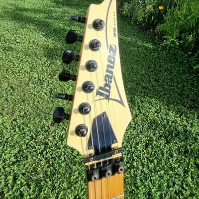 Ibanez RG570M (rare) 1994 ash body, made in japan, Vintage white image 2
