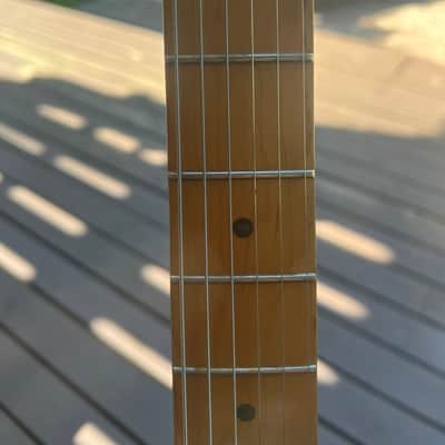 Fender American Standard Stratocaster with Maple Fretboard 1996 - 1997 Vintage White image 7