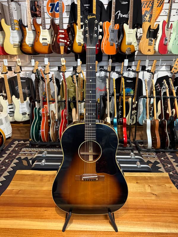Gibson J45