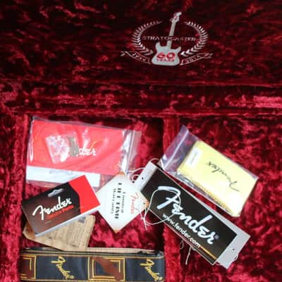 FENDER "60th Anniversary Commemorative Stratocaster" HARDCASE, 3, 44 KG image 17