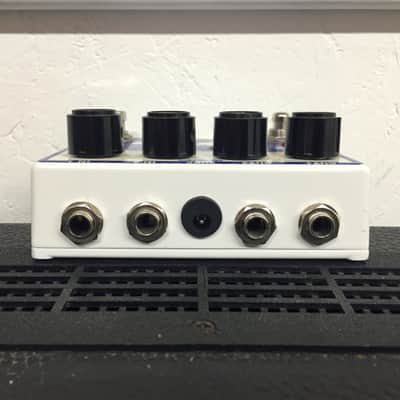 Young Pedals The Looker Rare Stereo Optical Tremolo image 6