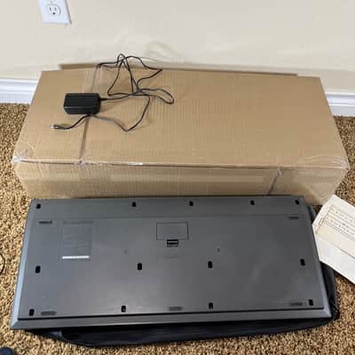 Yamaha PSS-460 1986 with soft case and manual image 11