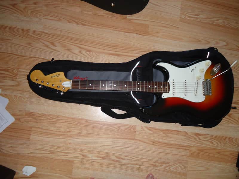 PENCO STRATOCASTER COPY MIJ 1970S 3-Color Sunburst image 1