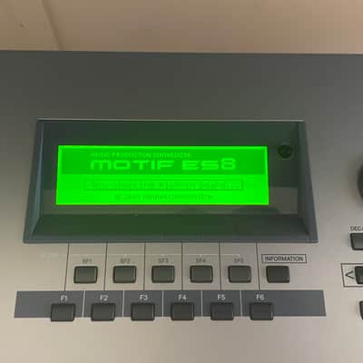 Yamaha Motif ES 8 Production Synthesizer 2000s - Gray image 4