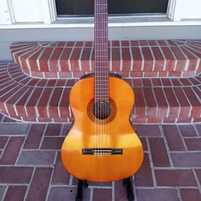1971 Yamaha G60A, Nippon Gakki, Japan. Good Condition and Ready to Play image 2