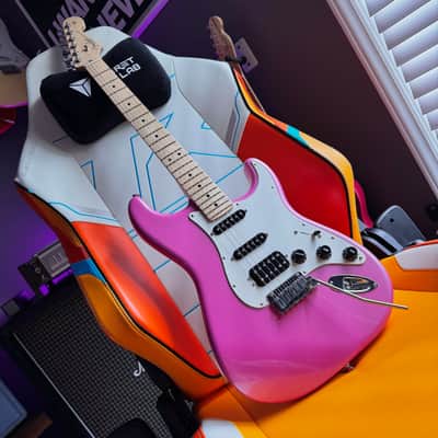 Fender USA MOD SHOP Custom Stratocaster in Bubblegum Metallic w/ Orig Case! image 1