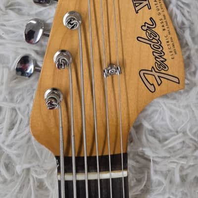 Fender  Vintera® III Early '60s Bass VI, Rosewood Fingerboard, Olympic White image 7