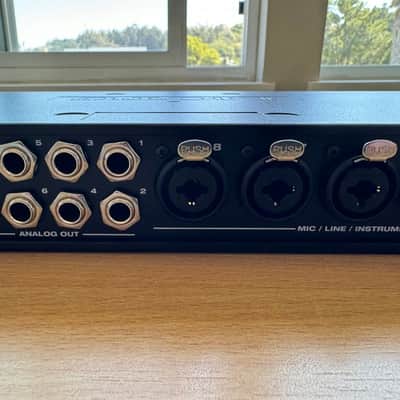 MOTU 8M 26-Channel Thunderbolt / USB 3.0 Audio Interface - Present - Black image 3