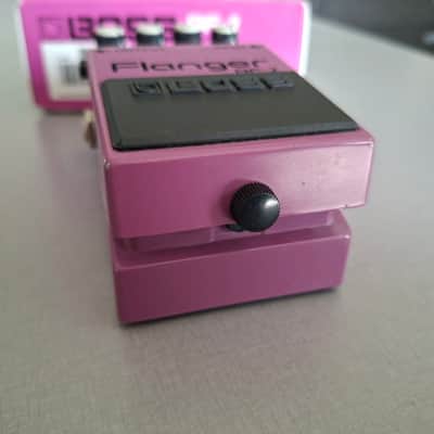 Boss BF-2 Flanger 1990 - 2001 - Purple Yellow label image 5