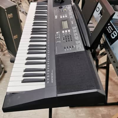 Yamaha PSR E343 Dynamic 61-key keyboard image 1