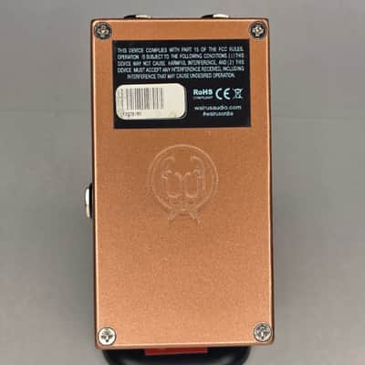 Walrus Audio Monument Harmonic Tap Tremolo V2 2018 - Present - Coral / Black image 3