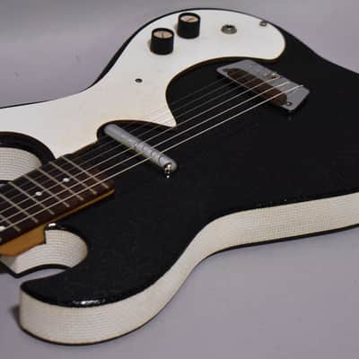 c.1960's Silvertone Model 1448 Electric Guitar w/Original Case Amp image 8
