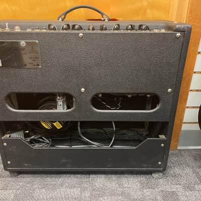 Preowned Fender Hot Rod Deville 2x12 image 3