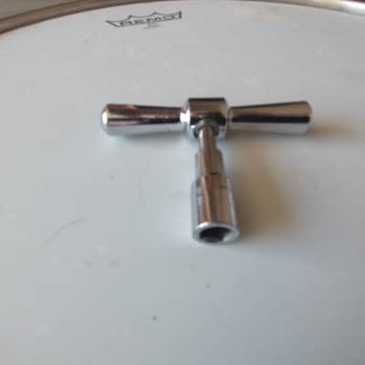 Unknown Extra large chrome plated drum and percussion instrument tuning key and never used image 2
