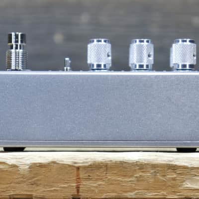 Empress Effects Compressor MkII Analog Compressor Silver Sparkle Effect Pedal image 5