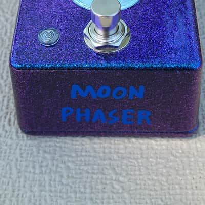 Handpainted Moon Phaser effects pedal image 2