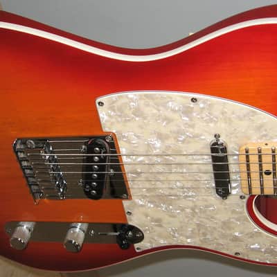 Fender American Deluxe Telecaster with Maple Fretboard OHSC 2014 - Aged Cherry Burst image 4