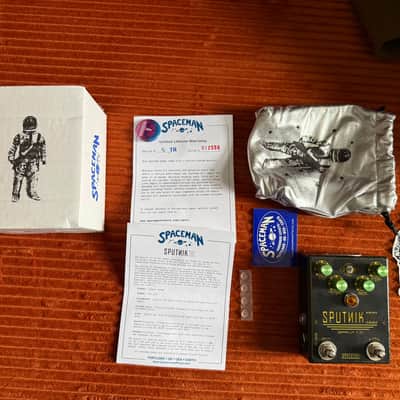 Spaceman Sputnik III Germanium Fuzz 2021 - Green Sparkle image 1
