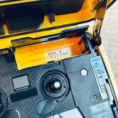 Sony WM-AF59 Walkman Cassette Player, Excellent Yellow, Working ! image 7