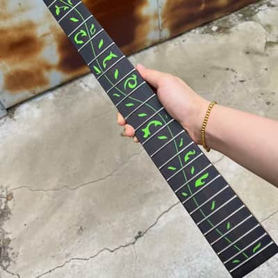 black headstock floyd rose nut stainless steel 24 frets Maple guitar neck hole 10mm Lock nut Satin ibanez Rosewood fingerboard green Tree of Life inlay image 3