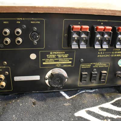 Pioneer SX-939 70-Watt Stereo Solid-State Receiver 1974 - 1976 - Silver image 7