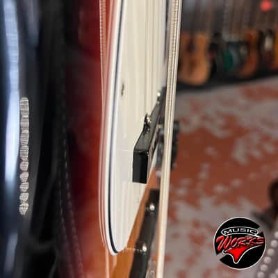 Fender   Player I 1 Jazz Bass Maple Neck Sunburst image 9