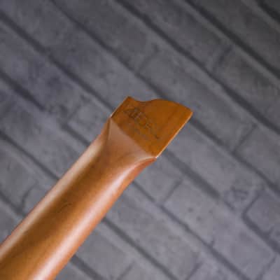ZERU Guitars Headless 6-String Guitar (Terra Burst) image 8