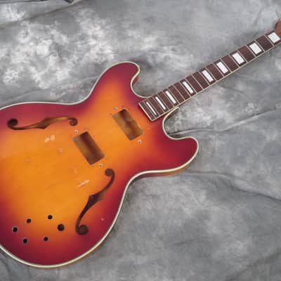 Kay Professional K650 1967 Sunburst - Vintage Valco Silvertone Guitar Husk Project image 2